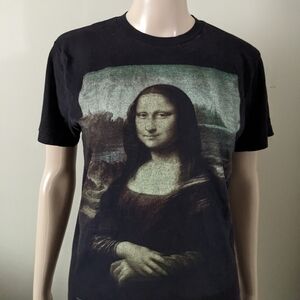 Mona Lisa graphic black tshirt, size small